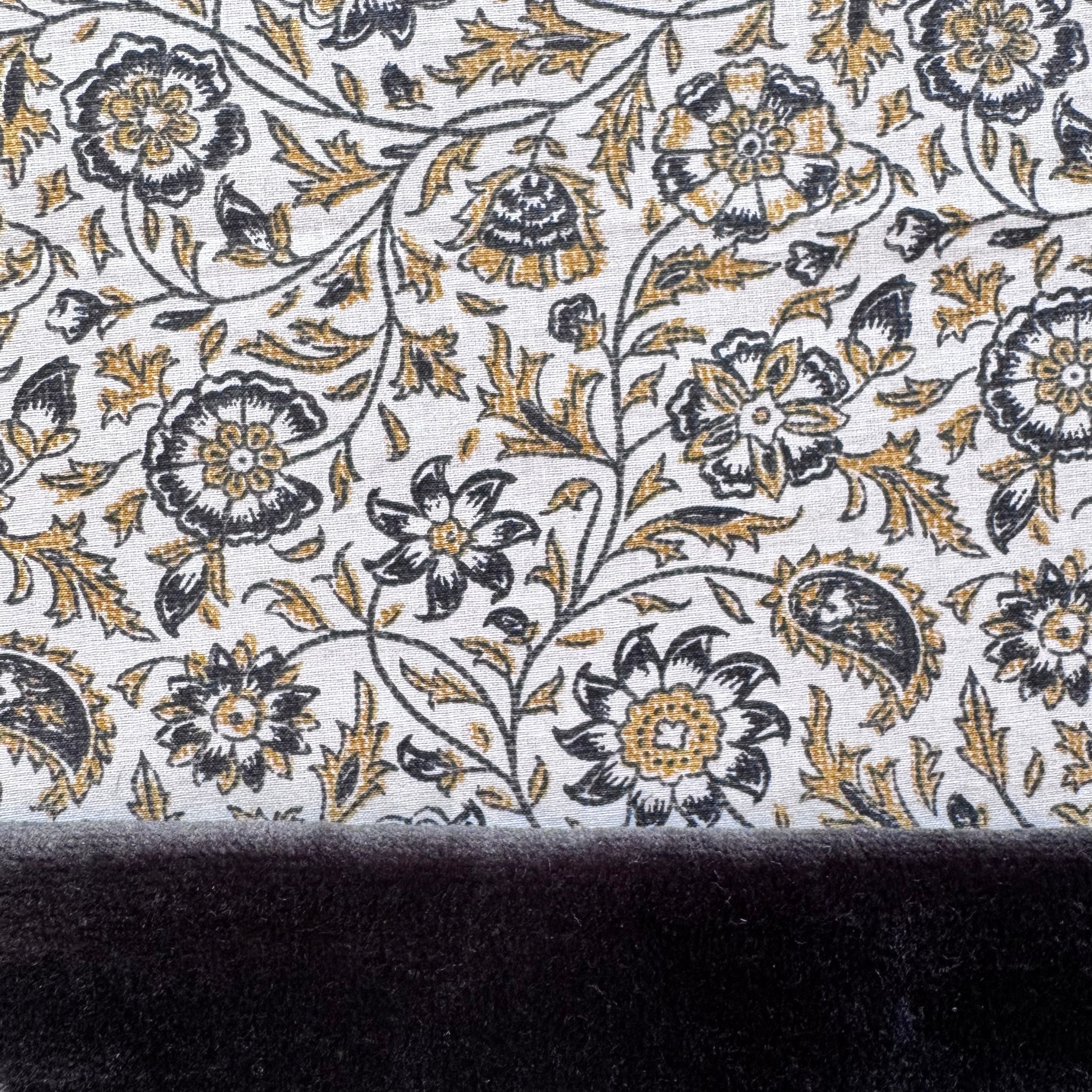 Kit Bouillotte coeur noir/fleurs ocre