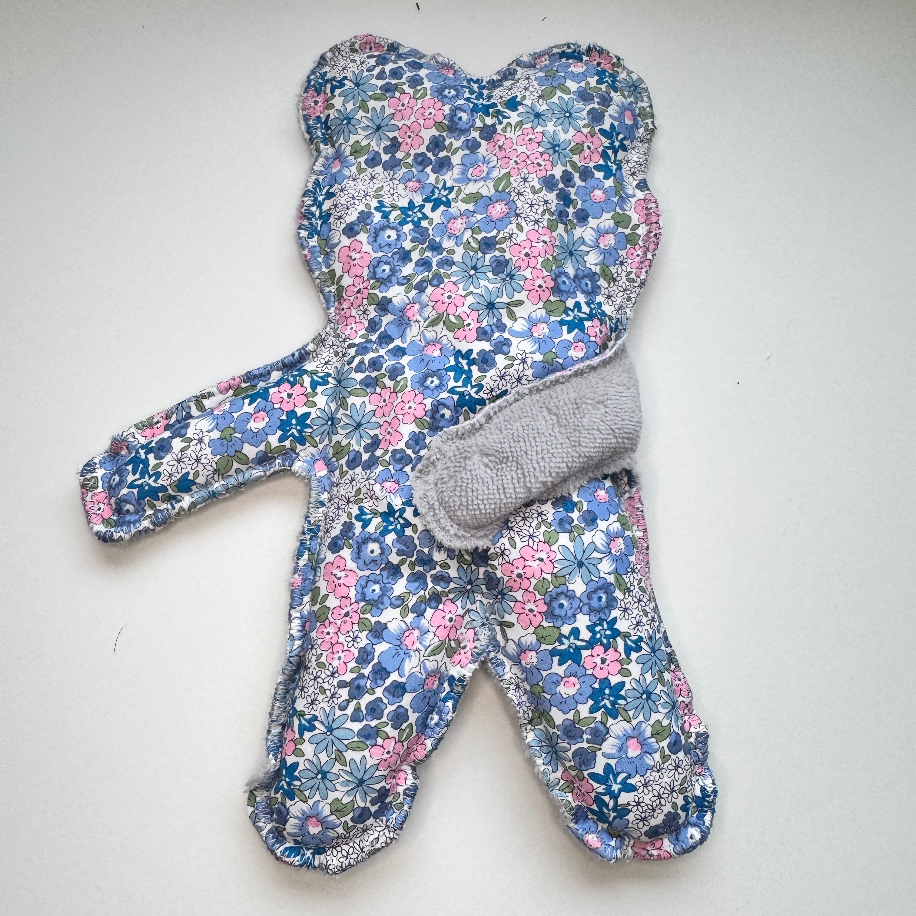 Bouillotte Ourson fleur bleu/rose/gris