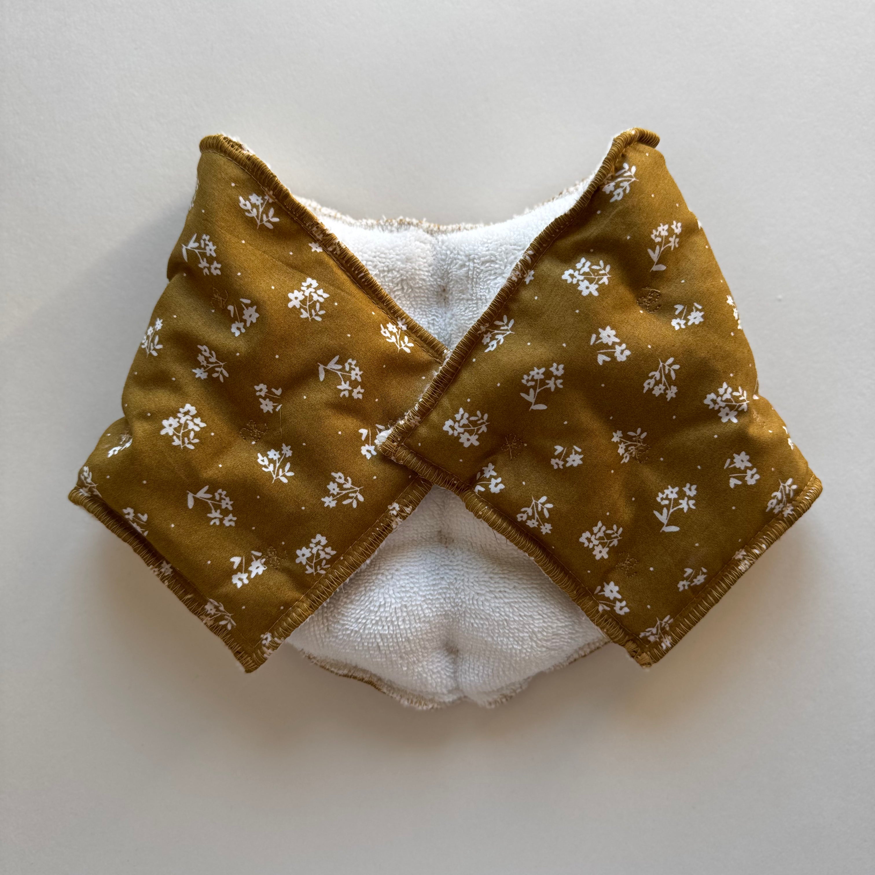 Bouillotte tour de cou ergonomique vert/ocre/ivoire