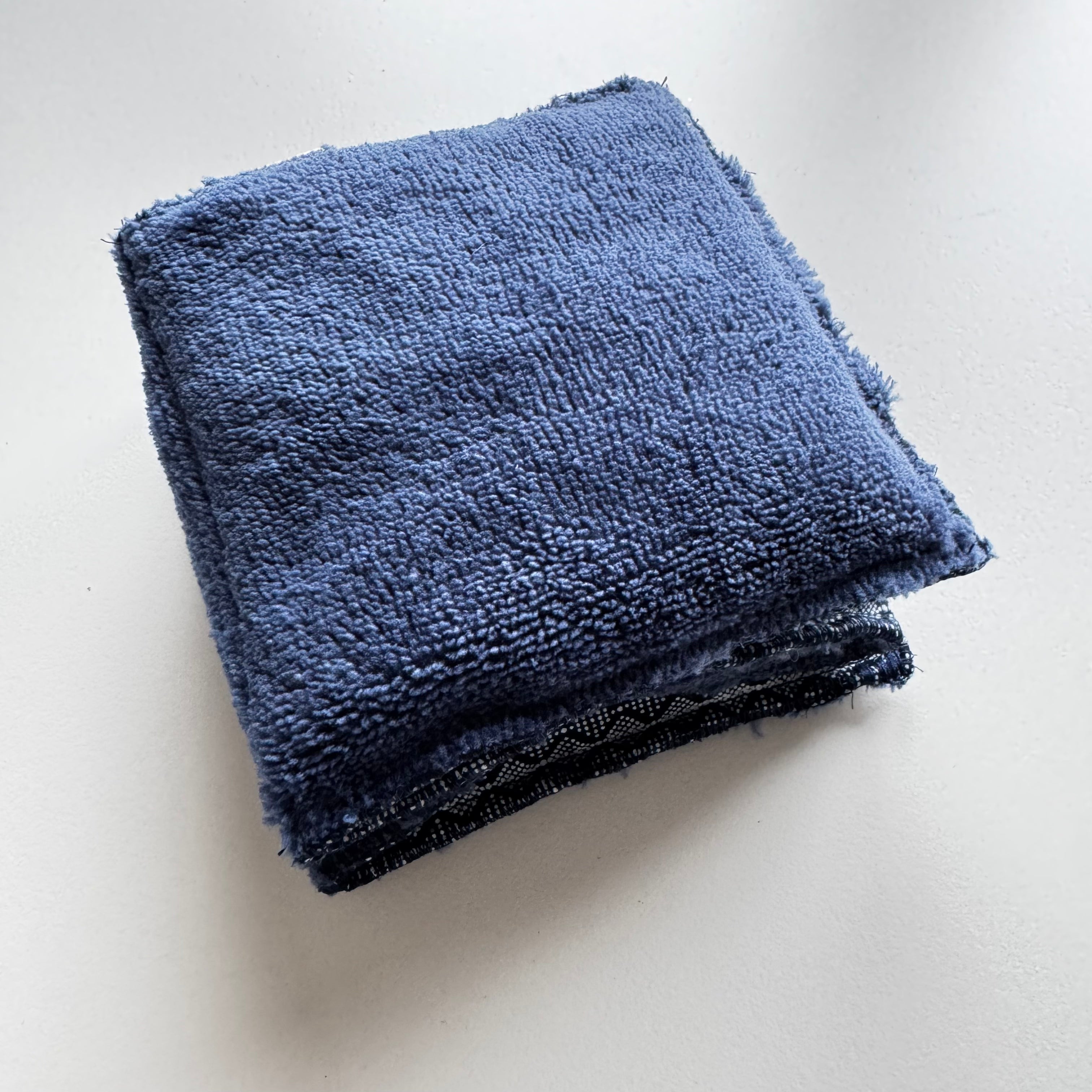 Bouillotte tour de cou rectangle graphique marine