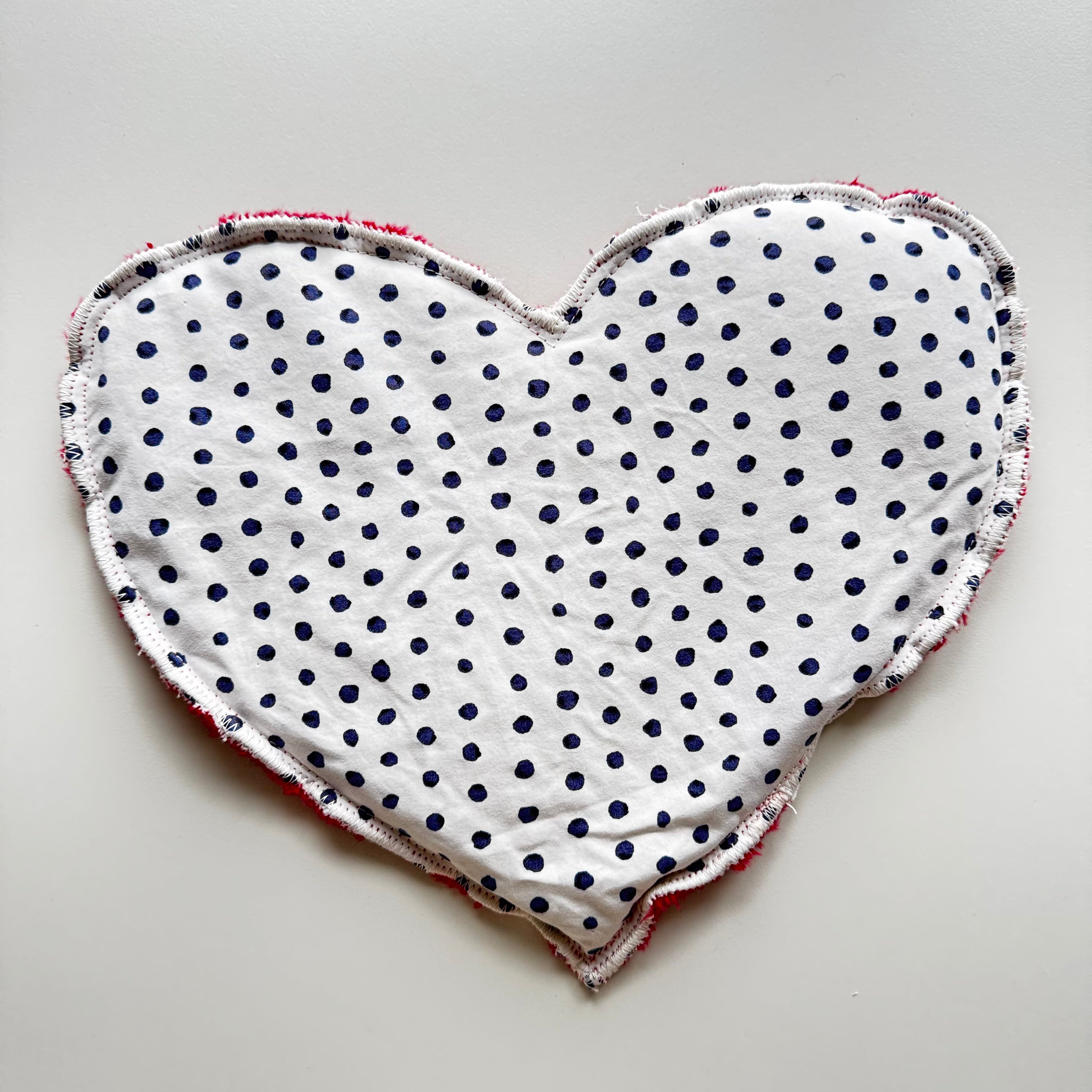 DERNIERE CHANCE - Bouillotte Coeur  pois bleu/ivoire/rouge