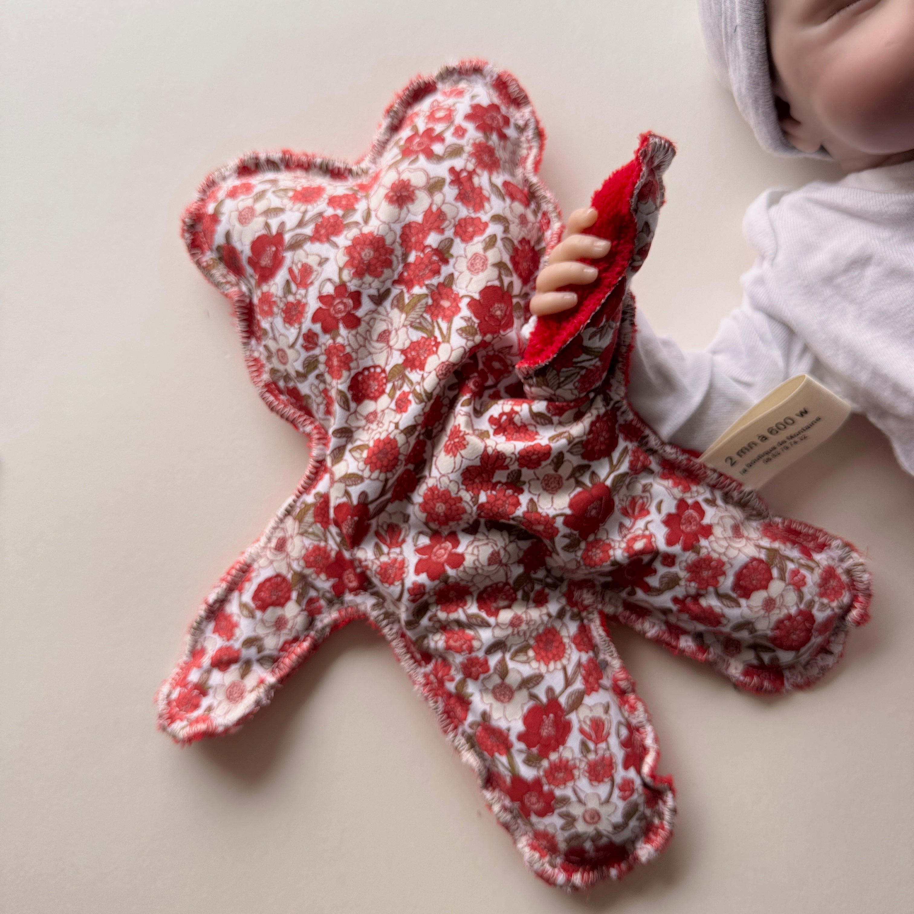 Bouillotte Ourson rouge à fleurs
