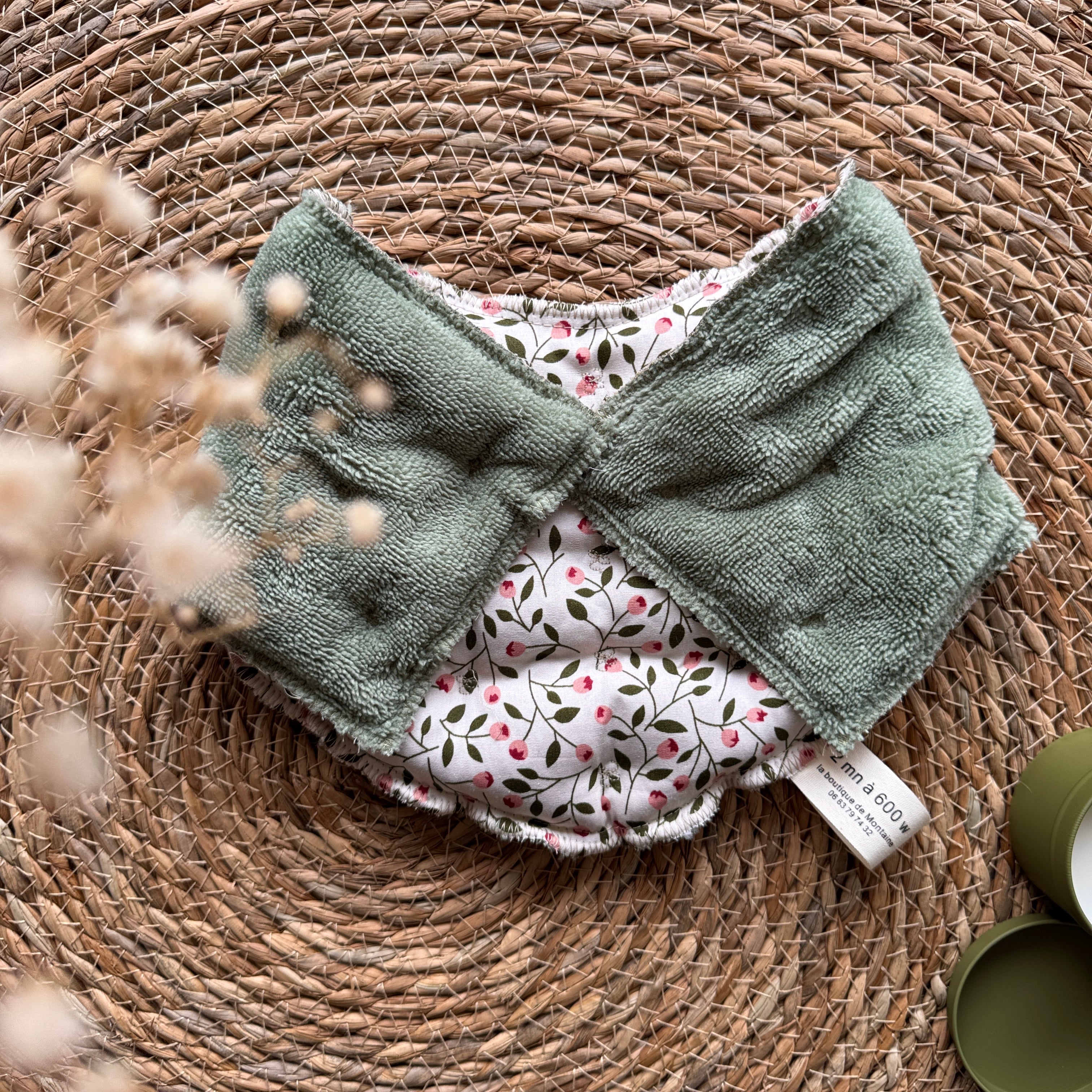 Bouillotte Tour de cou ergonomique feuillage rose ivoire