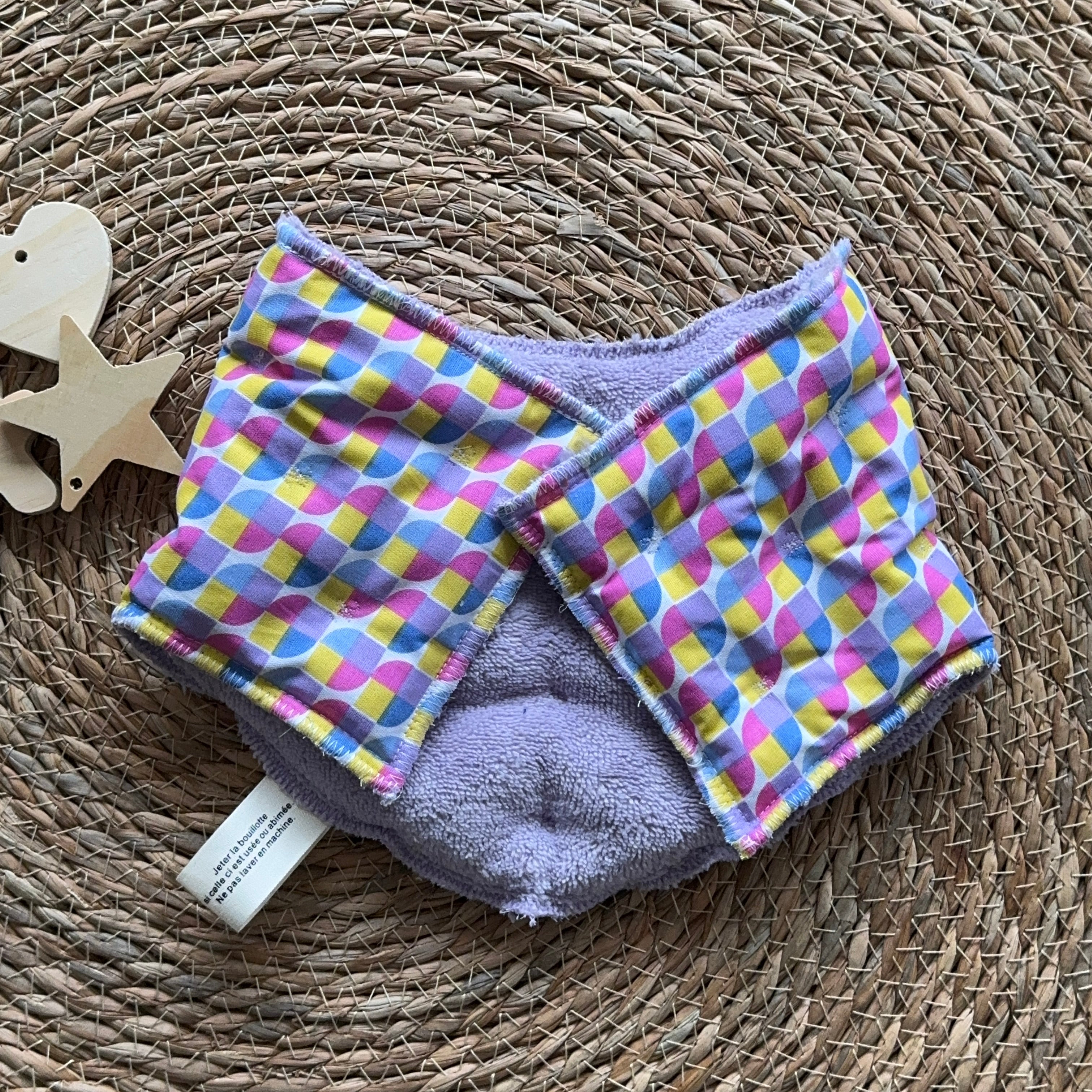 DERNIÈRE CHANCE - Bouillotte Tour de cou ergonomique graphique mauve/Jaune/rose