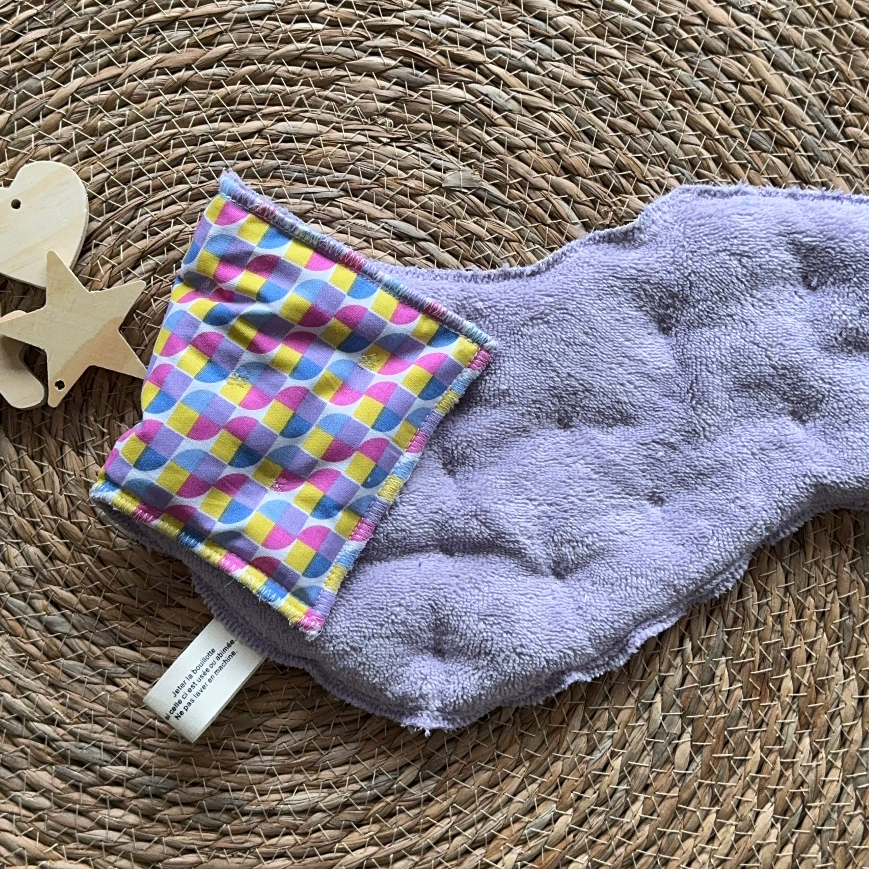 DERNIÈRE CHANCE - Bouillotte Tour de cou ergonomique graphique mauve/Jaune/rose