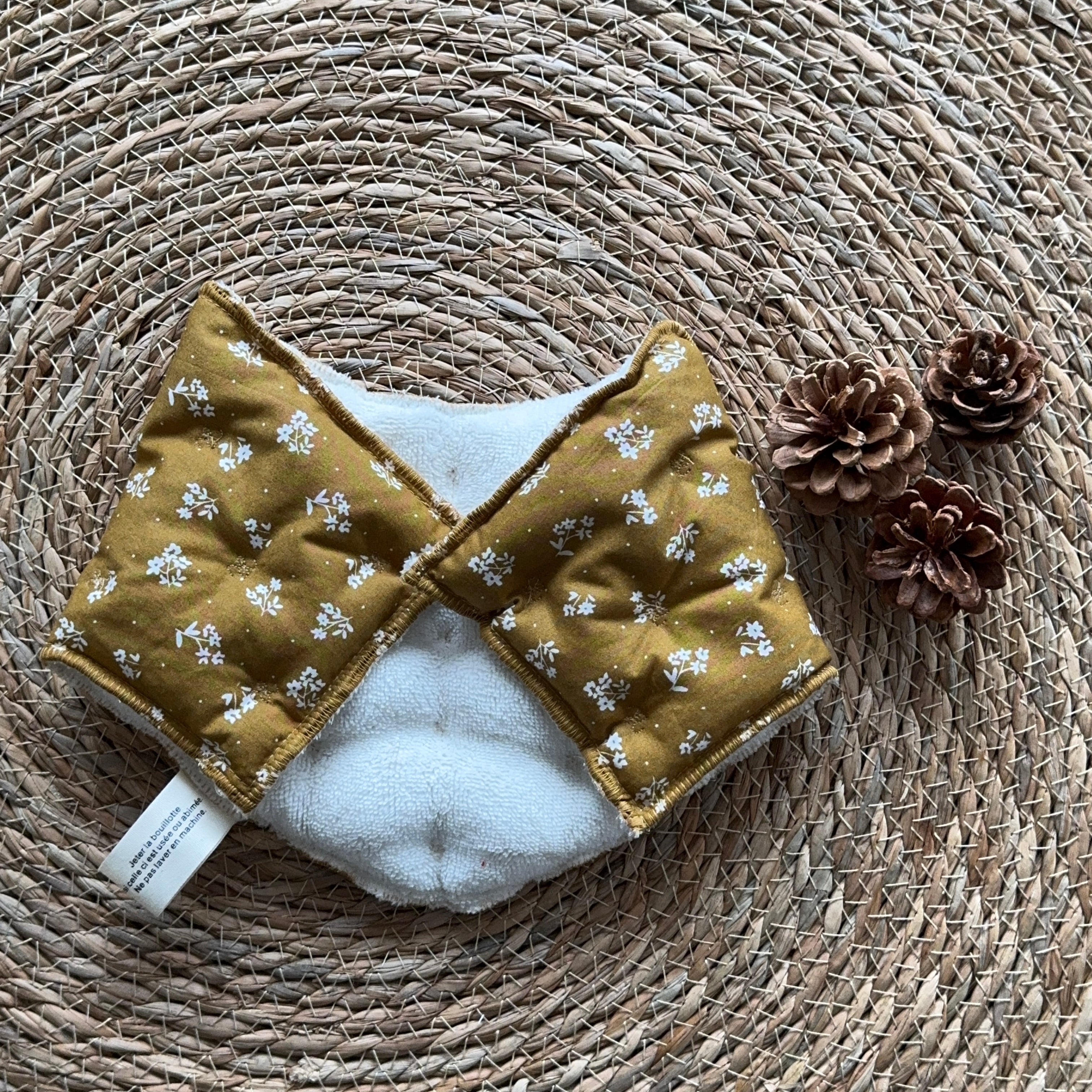 Bouillotte tour de cou ergonomique vert/ocre/ivoire