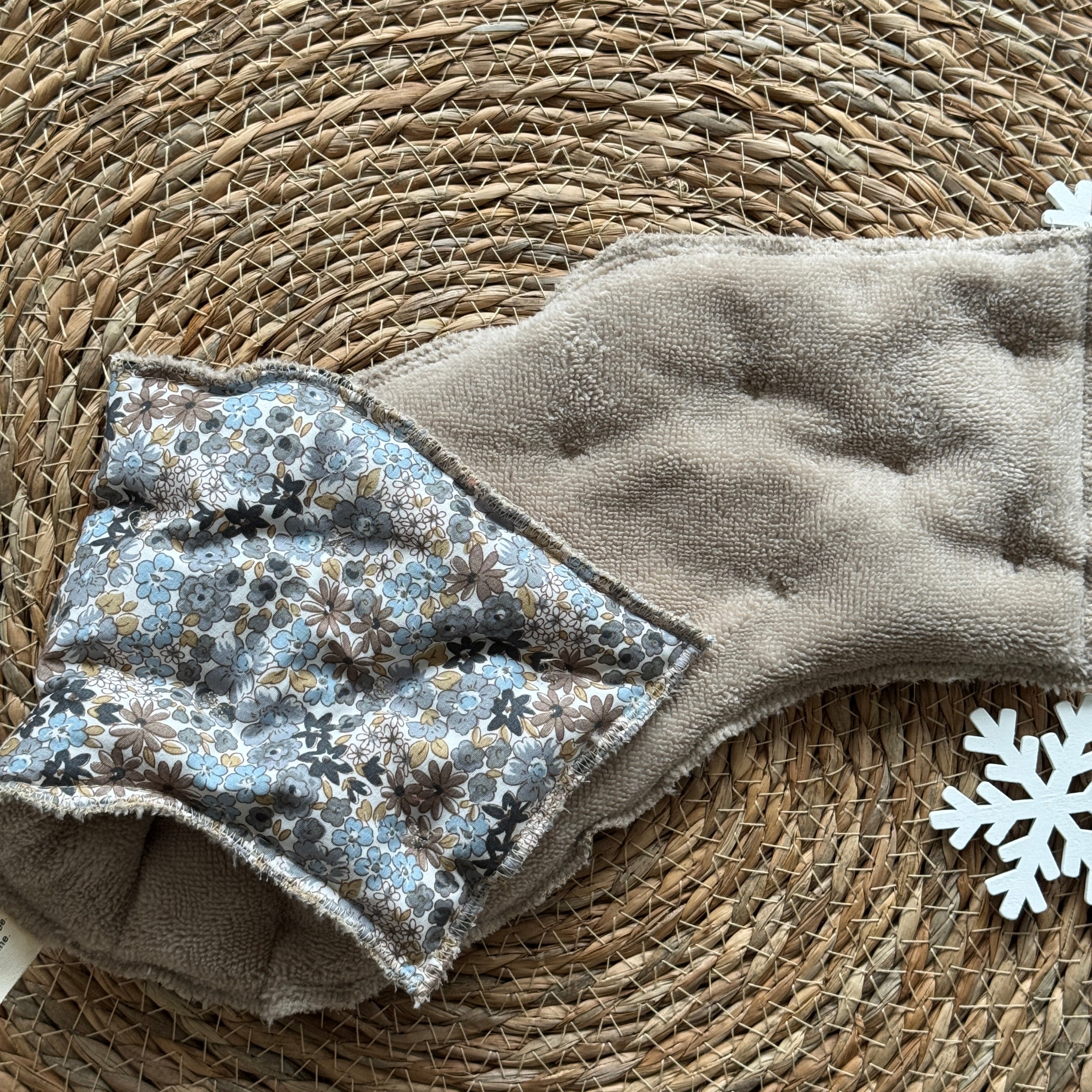 Bouillotte Tour de cou ergonomique fleur beige/gris/bleu